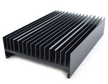 Напудрите покрашенные алюминиевые штранг-прессования Heatsink почерните с подвергать механической обработке CNC