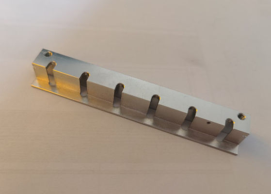 CNC подвергая 6061 алюминиевое штранг-прессование механической обработке для электроники