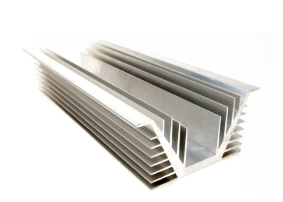 Алюминиевое штранг-прессование Heatsink 6063 анодировало инвертор Cnc подвергая механической обработке